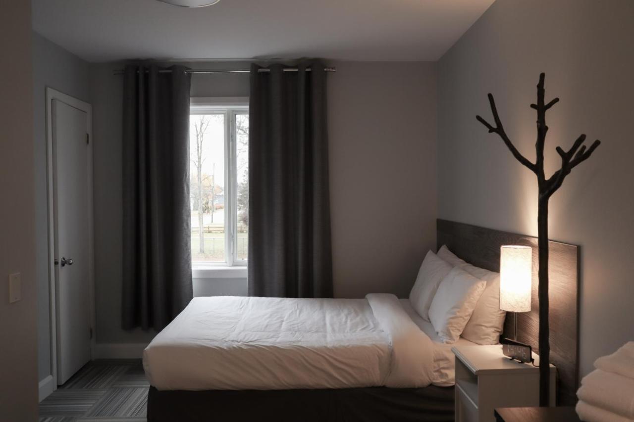 Auberge Valcartier Saint-Gabriel-De-Valcartier Exterior photo